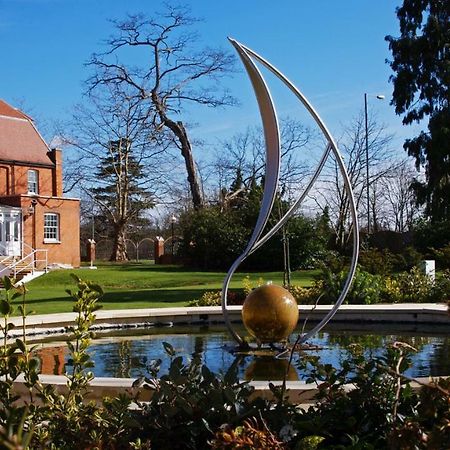 The Pinewood Hotel Slough Exteriér fotografie