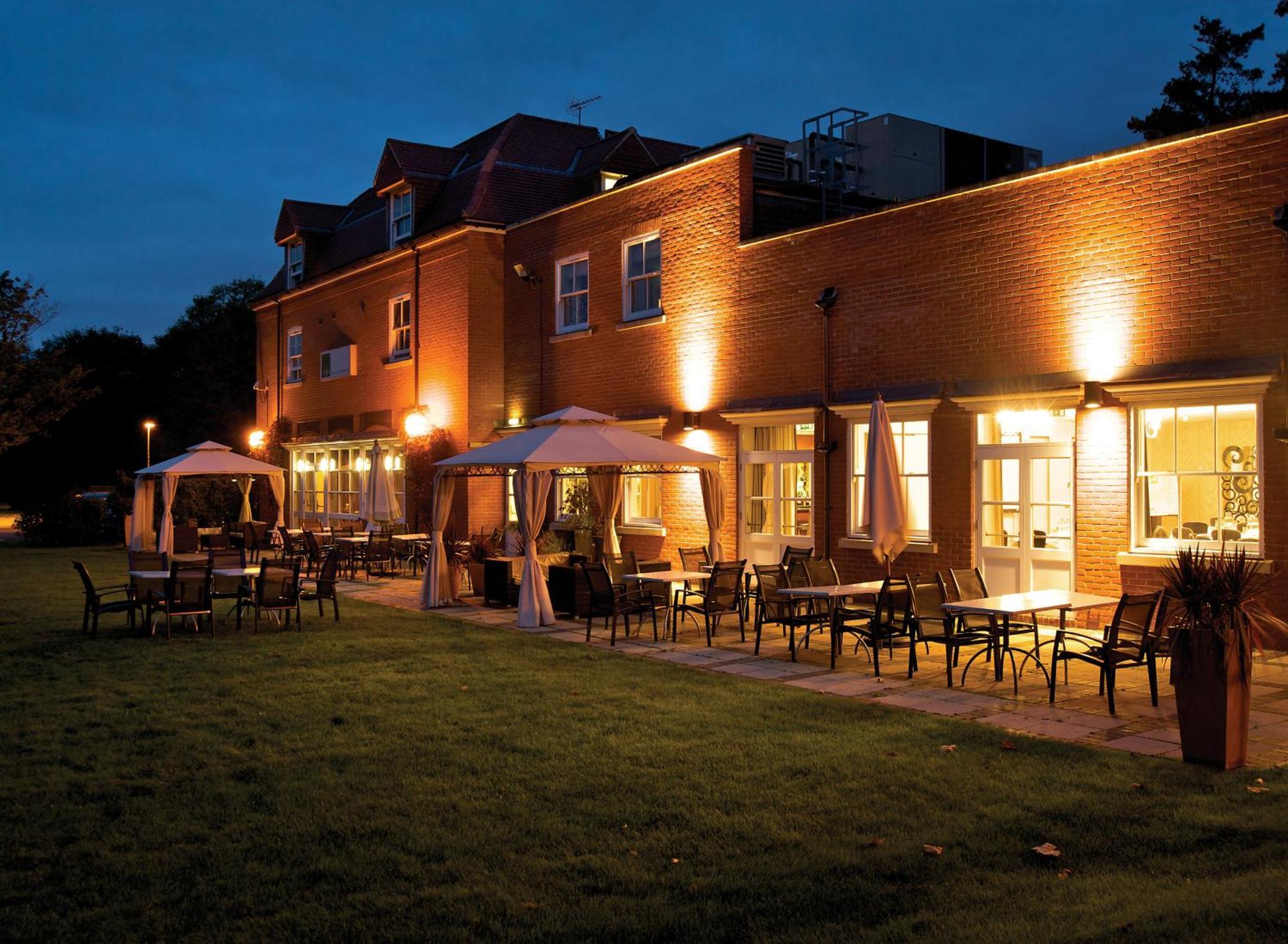 The Pinewood Hotel Slough Exteriér fotografie