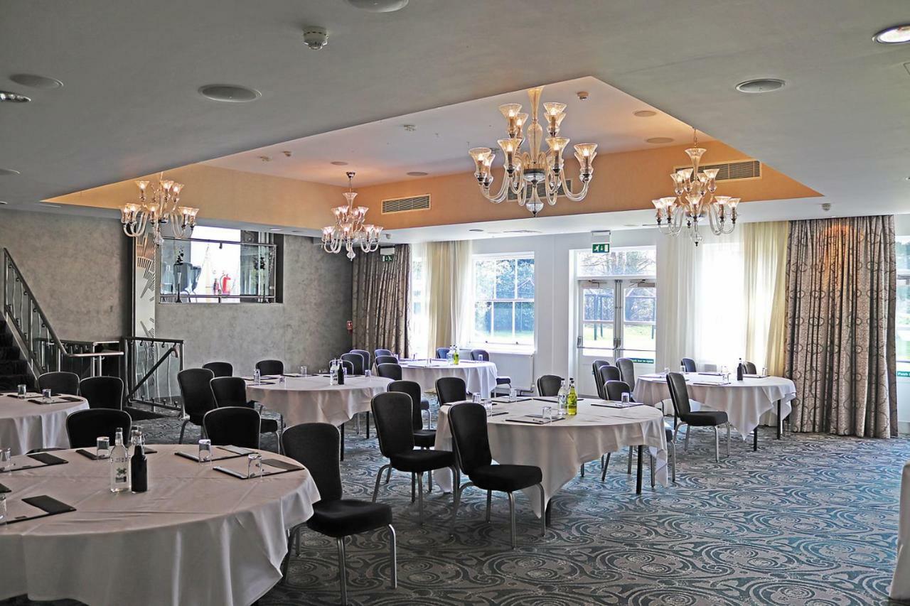 The Pinewood Hotel Slough Exteriér fotografie